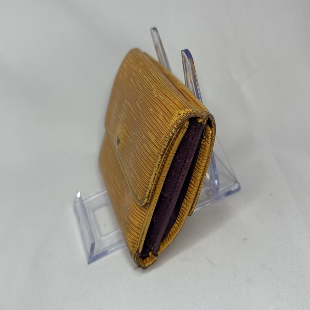 Louis Vuitton Tri-Fold Yellow/Purple Epi Leather Wallet | Unisex | Pre-Owned | - Picture 3 of 11